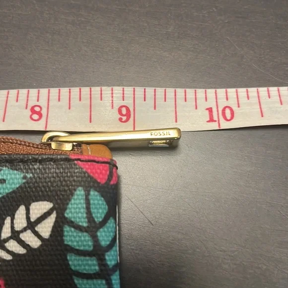 FOSSIL Eliza Clutch Wristlet Wallet Dark Floral Cactus Zip like NEW Bag Purse - Picture 9 of 11